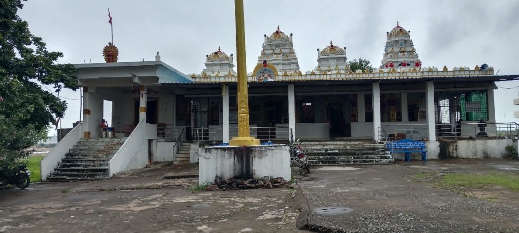 గోదావరి పుష్కర ఘాట్‌లో భక్తులకు నీటి కష్టాలు!