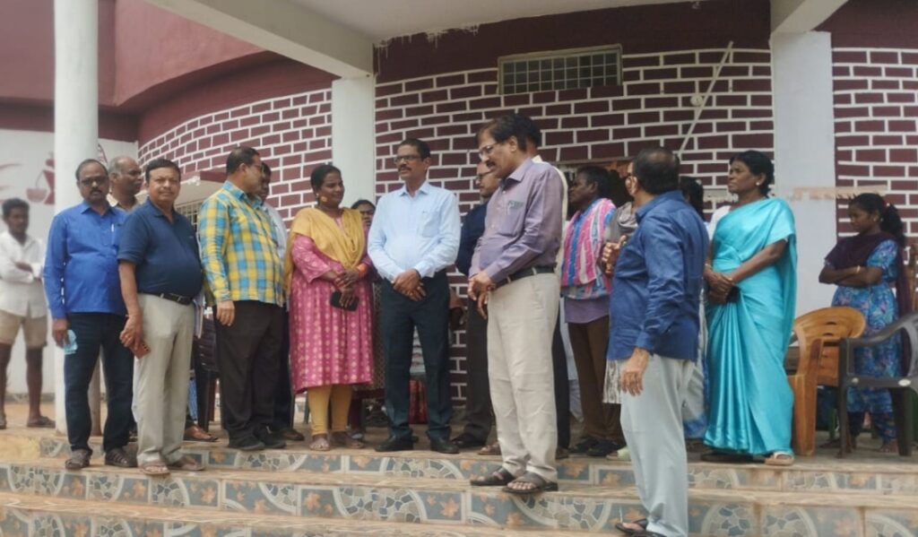పీవీటీజీలకు మెరుగైన వైద్య సేవలు: అదనపు కలెక్టర్ చంద్రయ్య