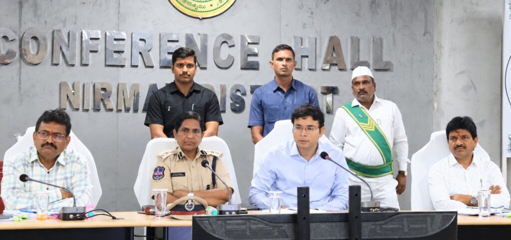 పార్కింగ్ లేకుంటే వ్యాపారాలకు చెక్‌!